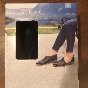 Serra women’s booties
